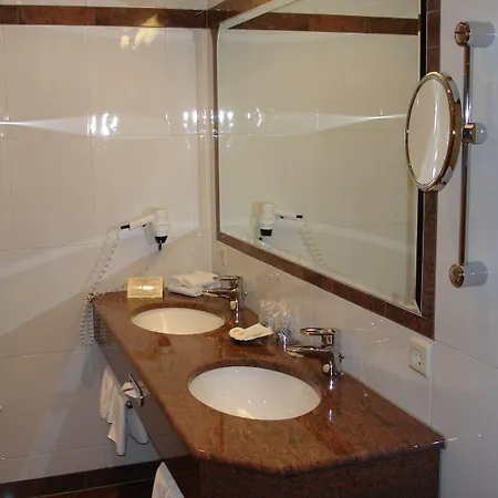 Sonnenhof Otel Zell am Ziller