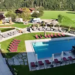 Sonnenhof Hotel 4*