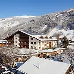 Hotel Sonnenhof 4*