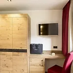 Sonnenhof Отель 4*