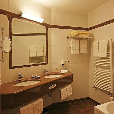 Sonnenhof Hotel 4*